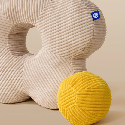 Beige Corduroy Donut-Kissen Flower mit blauem Etikett