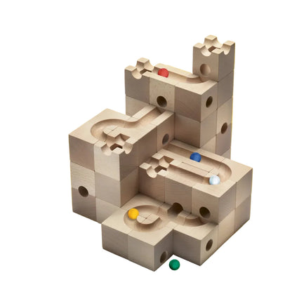 Cuboro Standard Kugelbahn mit 50 Elementen fördert logisches Denken