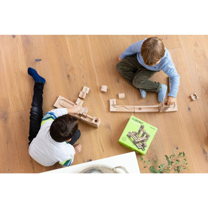 Cuboro Junior Kugelbahn mit 40 Elementen aus hellem Braunholz