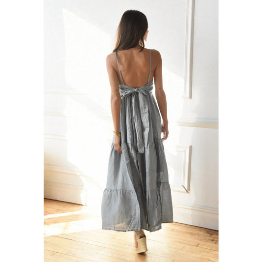 Leichter grauer leinen kleid alma maxi kleid mit dünnen trägern und gebundenem rückenausschnitt für nachhaltige babykleidung schweiz