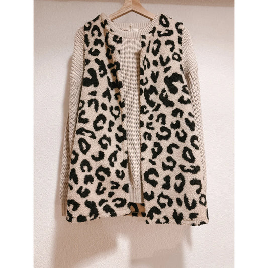 Cremeleoparden-Fleeceweste Long-Cardigan Leo Teddy mit Rippstrickärmeln
