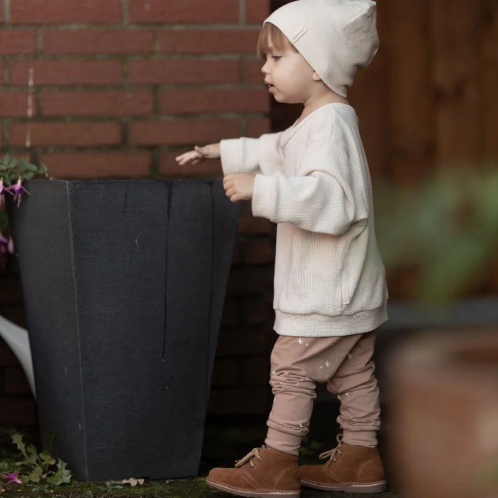 Beige Hoodie mit brauner Hose und tan Stiefeln, Mocca Bird Loose Fit