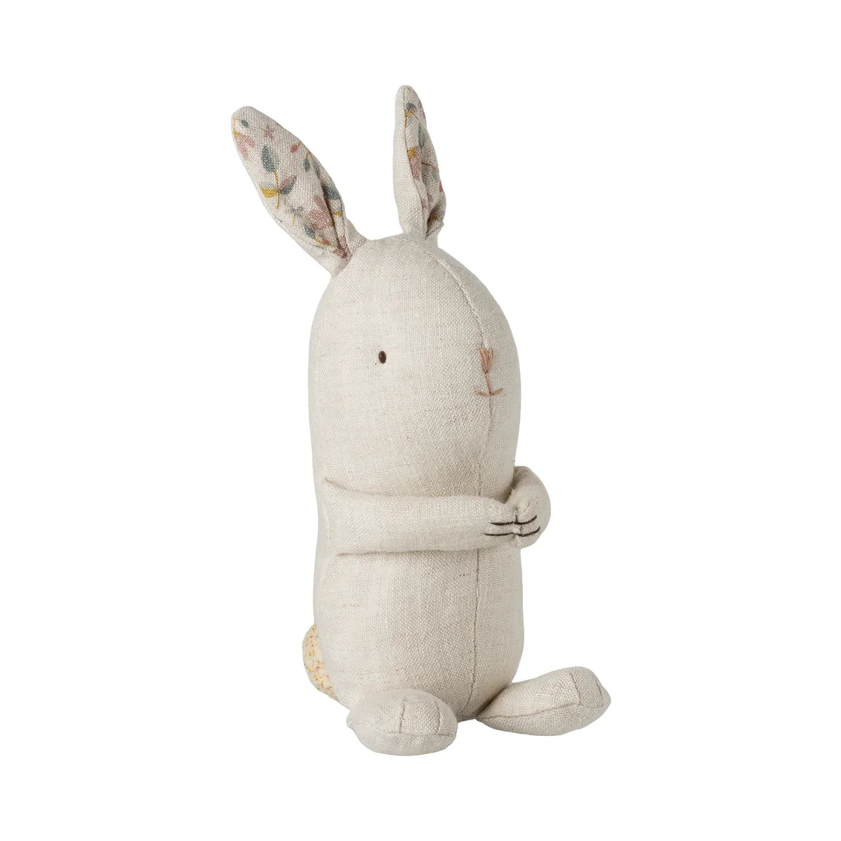 Hase mini lullaby friends aus weichem offwhite stoff mit besticktem gesicht und gemusterten ohren ideal als geschenk für neugeborene und ökologische baby- & kinderprodukte