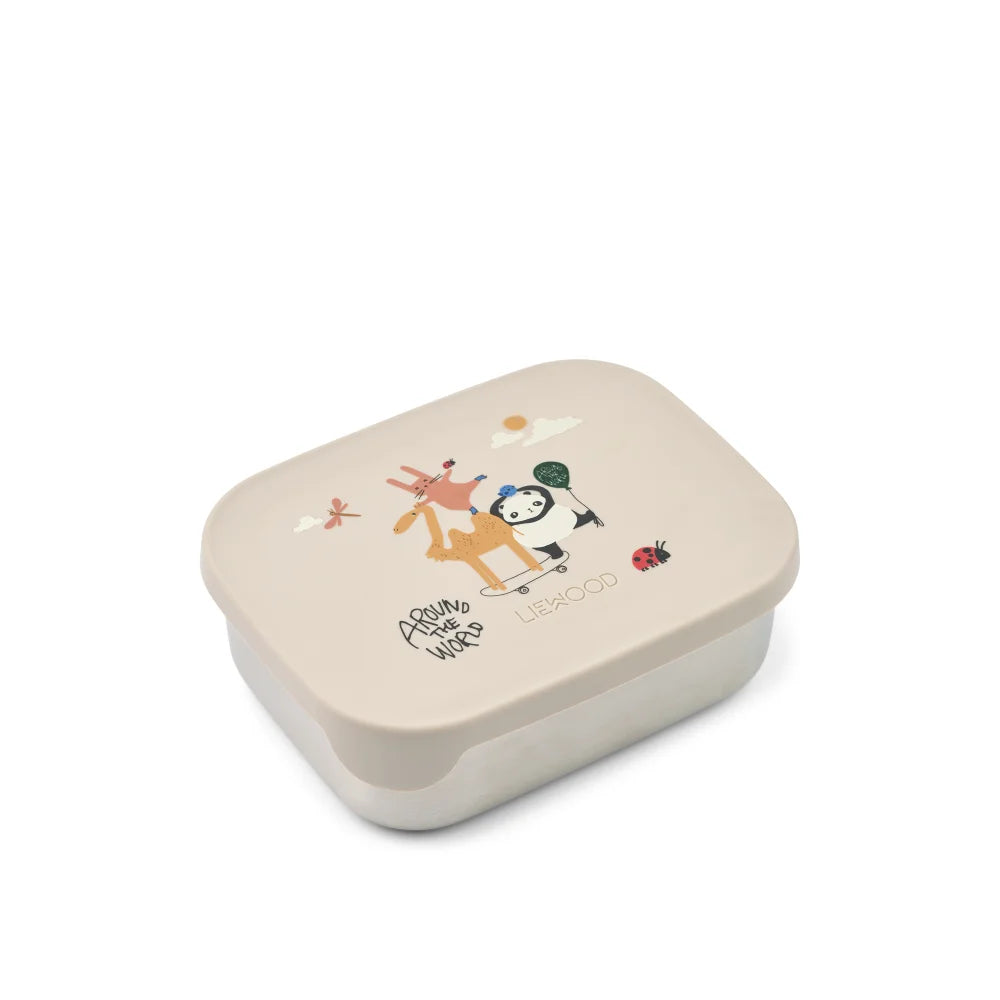 Hellfarbige rechteckige Lunchbox mit verspieltem Tierdesign aus dem Produkt Lunchbox Arthur around the world Sandy