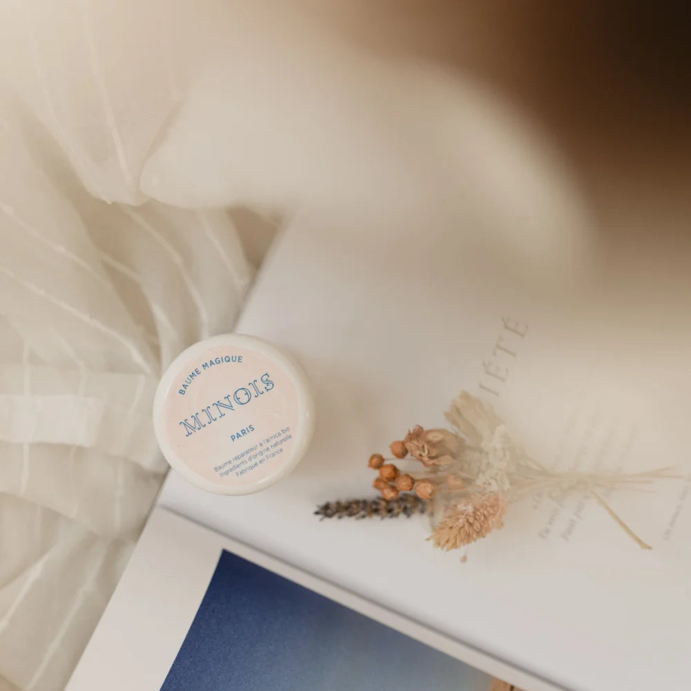 Runde Cremebehälter des Produkts Magic Balm 50ml, für Hautpflege und Pflegeanwendung