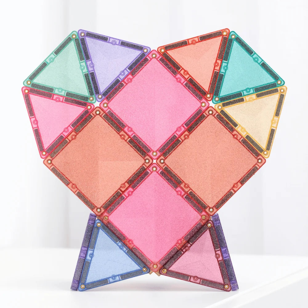 Bunte Magnetbausteine in Herzform aus dem Glitter Castle Pack 48 Stück