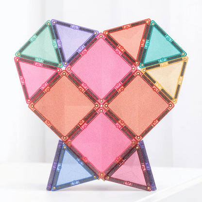 Bunte Magnetbausteine in Herzform aus dem Glitter Castle Pack 48 Stück