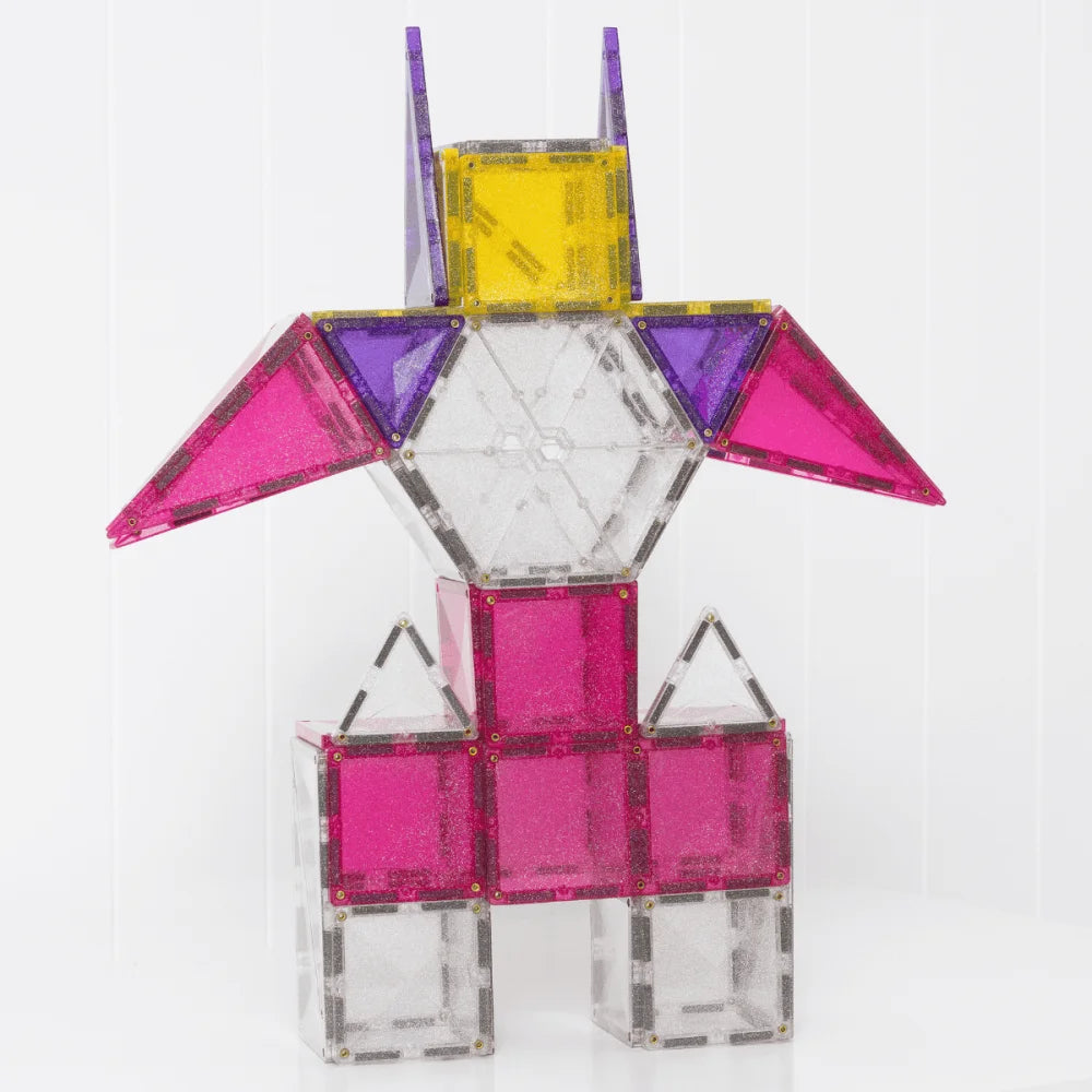 Buntes, glitzerndes Magnetbausteine-Spielzeug in Form eines fantastischen Einhorns