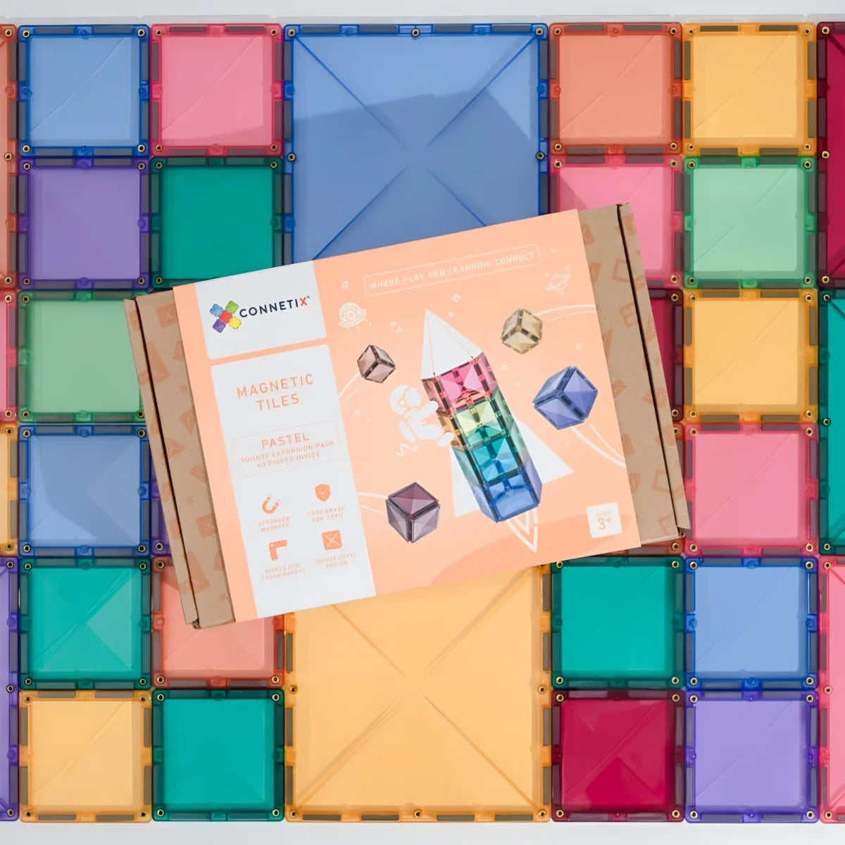 Magnetbausteine pastel square pack 40 stk mit pastellfarbenen, durchsichtigen magnetischen plastikfliesen in bunter rasteranordnung
