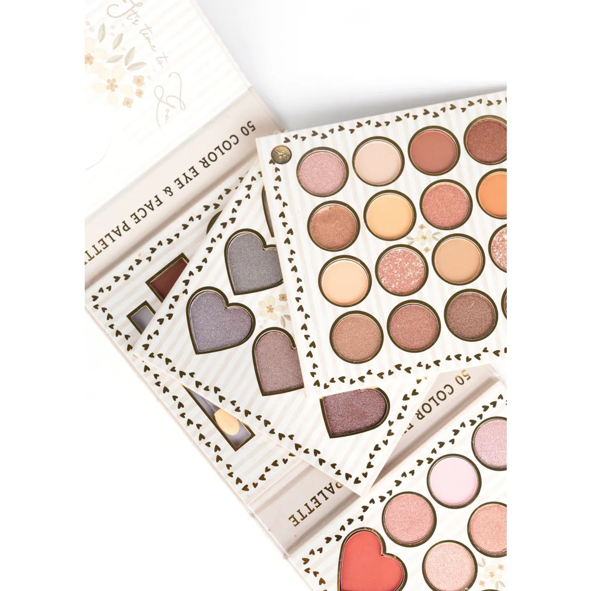 Weiße 50-farbige augen- und gesichtspalette mon chérie my first make up mit herzförmigen ausschnitten für ökologische baby- & kinderprodukte