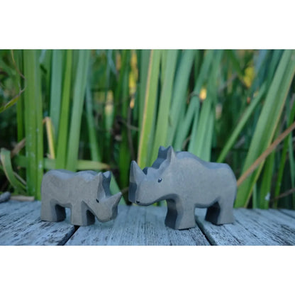 Kleine graue Holzrhinoceros Spielzeuge für Kinder im Produkt Nashorn klein