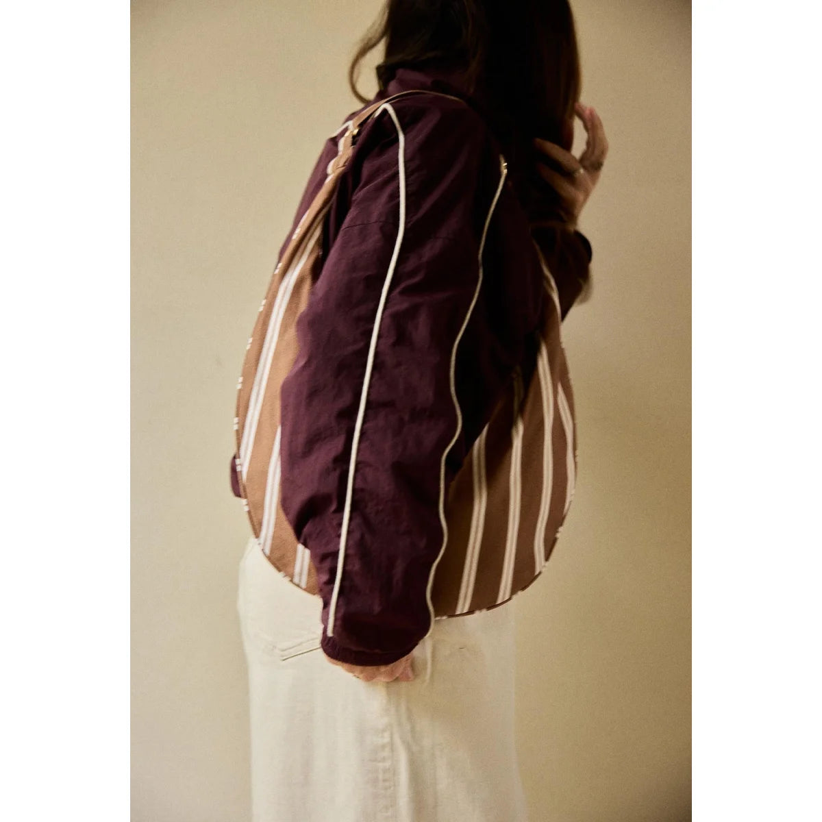 Lila beige gestreifte bomberjacke mit weißem reißverschlussdetail new b bag stripes noisette perfekte geschenke für neugeborene