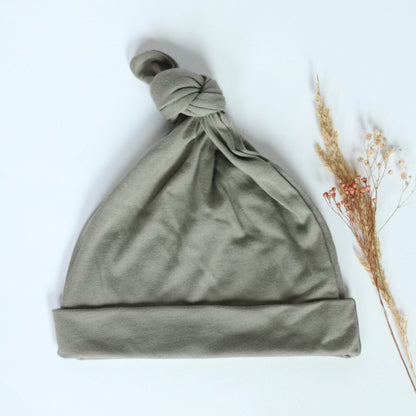 Newborn Mütze | verschiedene Farben - Dusty Olive - Mütze
