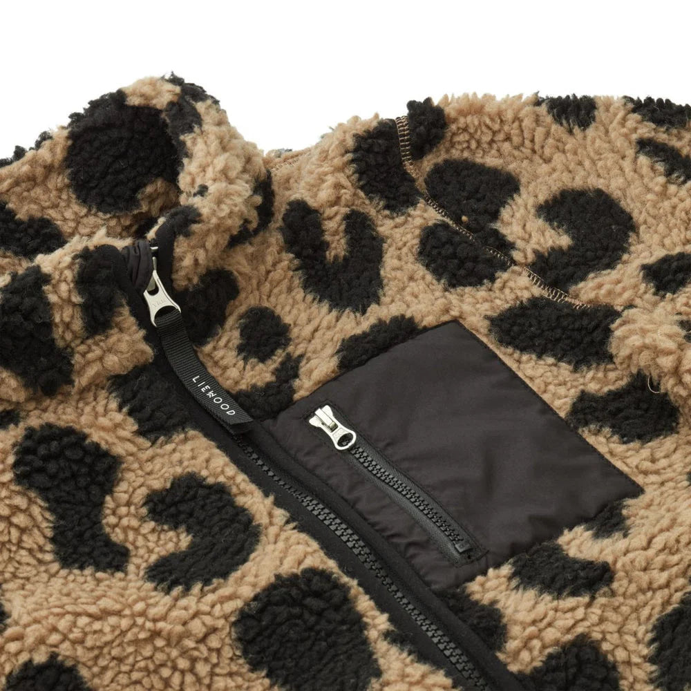 Nolan Fleecejacke in Mega Leo/Oat Mix: tan-schwarze Leopard-Print-Fleecejacke mit Reißverschluss und Tasche
