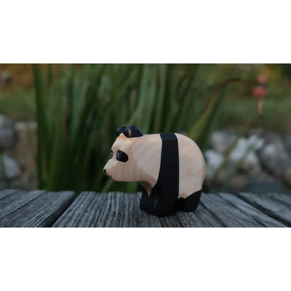 Holz-Panda-Figurine mit schwarzen und hellbraunen Markierungen, Produkt Panda klein