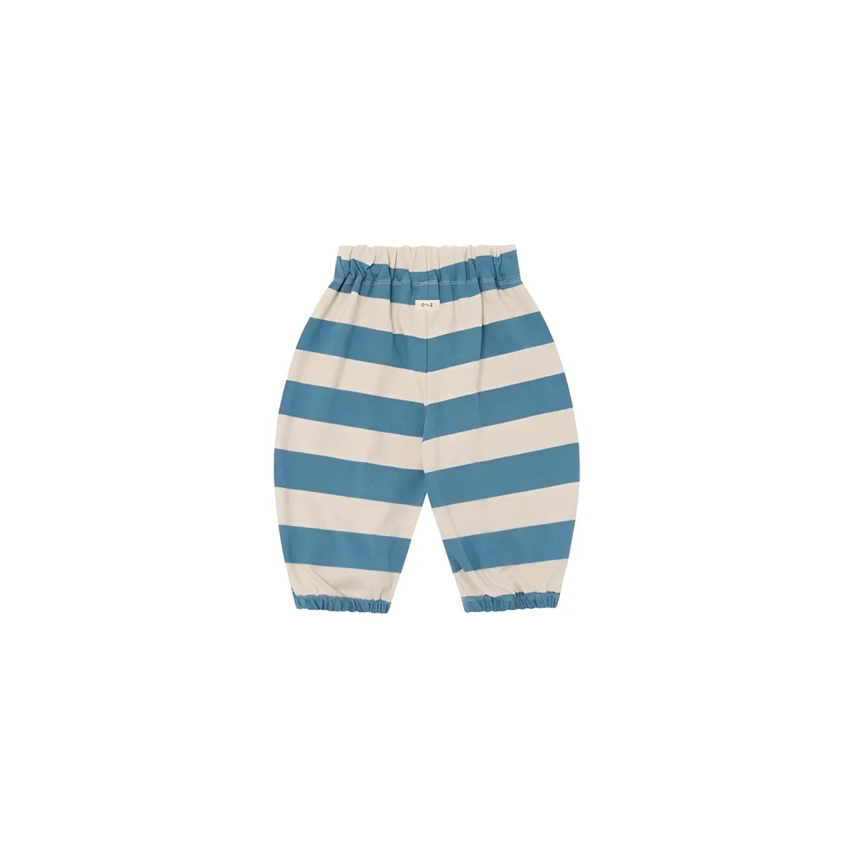 Blau und creme gestreifte babyhose mit elastischem bund und saum aus weichem material ideal für kleinkinder