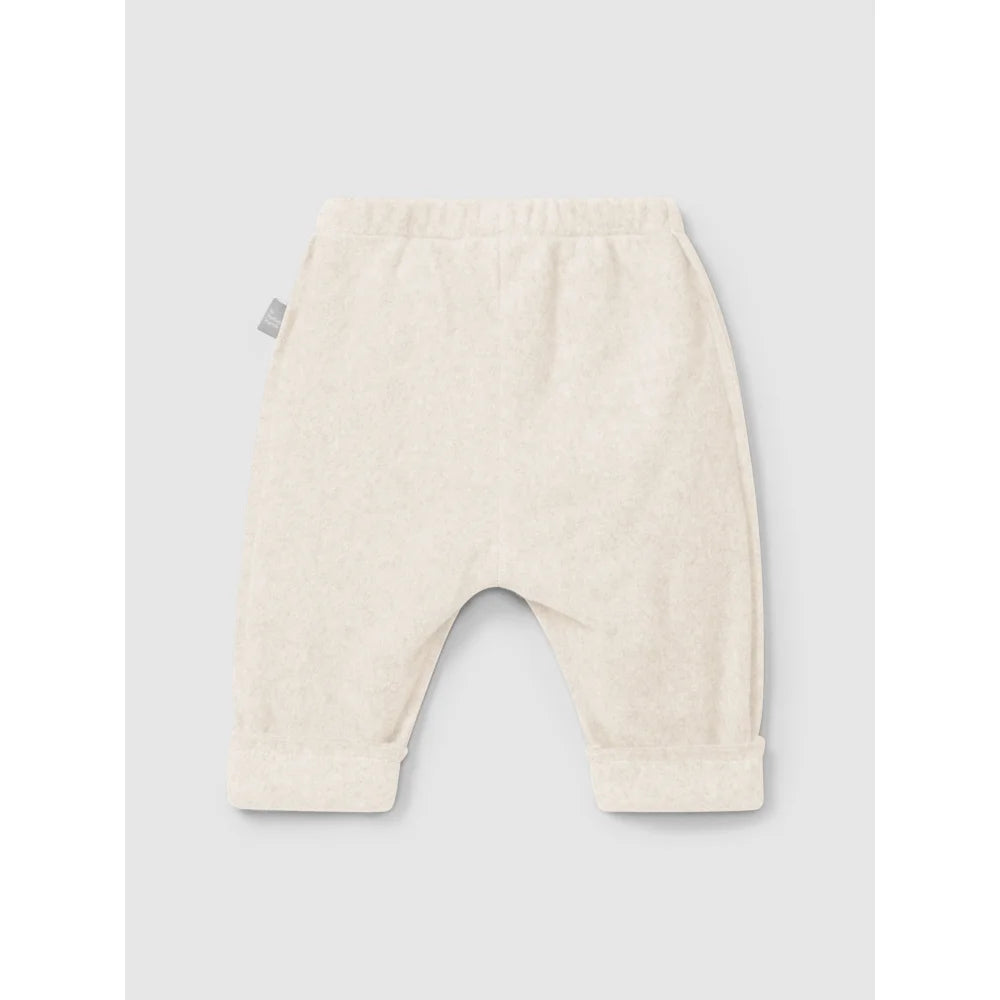 Hautwertige cremfarbene Baby-Sweatpants mit elastischem Bund und Bündchen an den Knöcheln