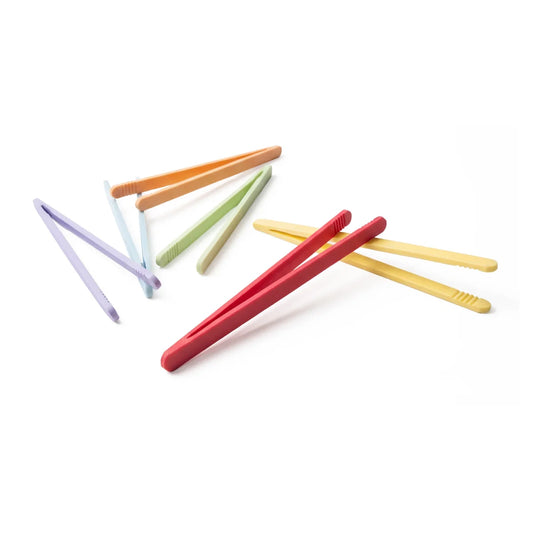 Set von bunten silikon-küchenpinzetten in pastell- und kräftigen farbtönen für vielseitigen einsatz