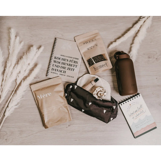 Postpartum Bundle mit essentials für neue Mütter und Erholung nach der Geburt