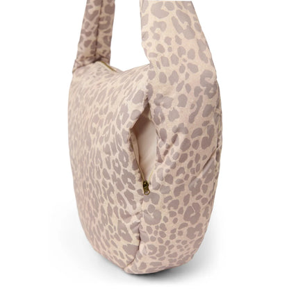 Noos puffy cross body bag braun mit Leopardmuster und seitlichen Fächern
