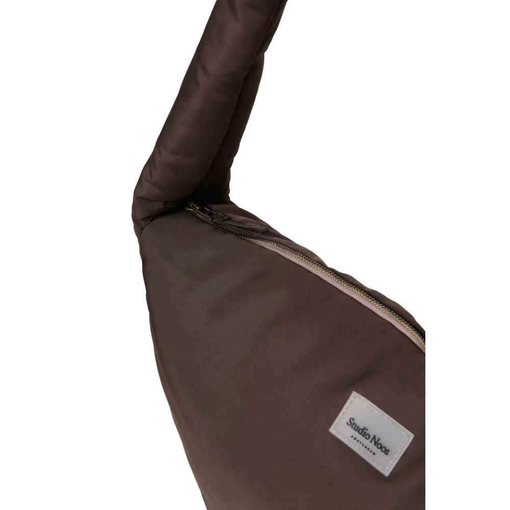 Braune gepolsterte Schultertasche mit Reißverschluss, Puffy Cross Body Bag Brown