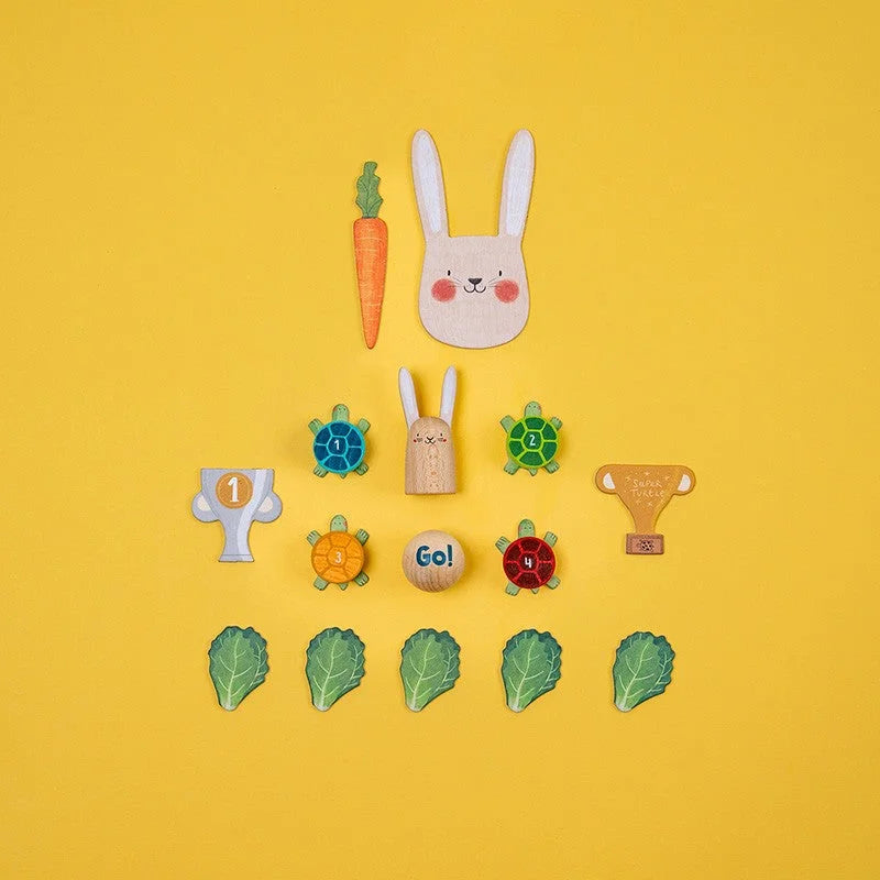 Süßes hölzernes Hasengesicht-Spielzeug mit rosa Wangen und weißen Ohren im Ready Steady Go Game