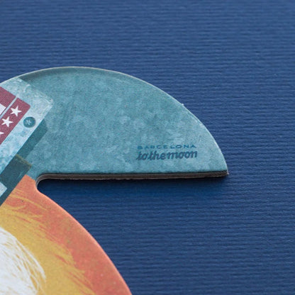 Teal halbrunder Untersetzer mit texturierter Oberfläche und Barcelona tothemoon Branding für Rocket Bee Eye