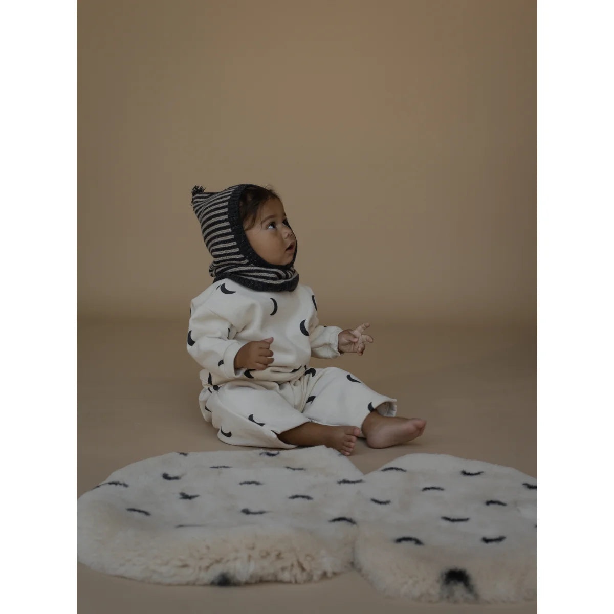 Schaffell Snuggler x Organic Zoo | Midnight Moon