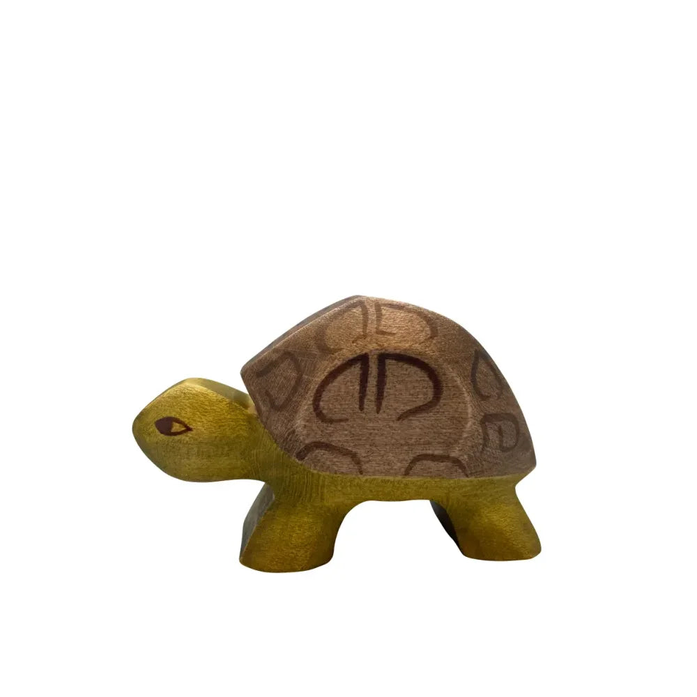 Holzschildkröte Spielzeug mit braunem Panzer und olivgrünem Körper