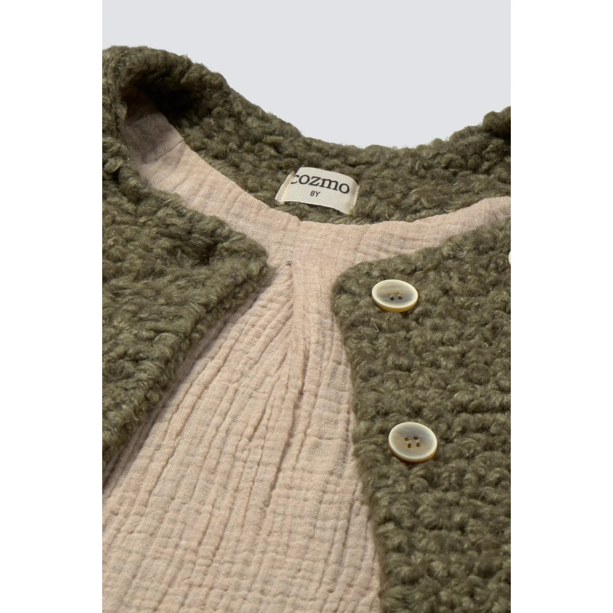 Cozmo Sherpa-Mantel Roma Green, Detailaufnahme