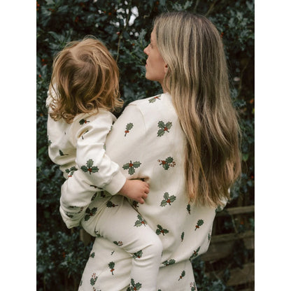 Weihnachtliche Slim-Pyjamas für Kinder mit cremefarbener Holly- und Zuckerstangen-Druck