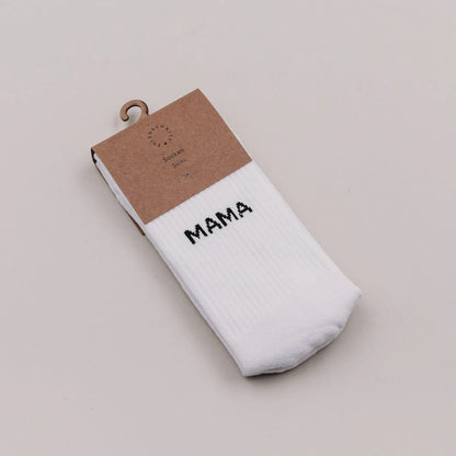 Weiße Socken Mama aus nachhaltiger Babykleidung Schweiz