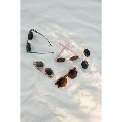 Darla Sonnenbrille für Kinder: 5 stylische Modelle aus recyceltem Polycarbonat mit polarisierten Gläsern in Pastellfarben