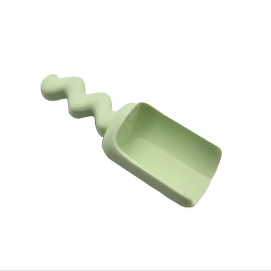 Light green Kunststoffschaufel mit welligem Griff für nachhaltige Kinderprodukte Schweiz