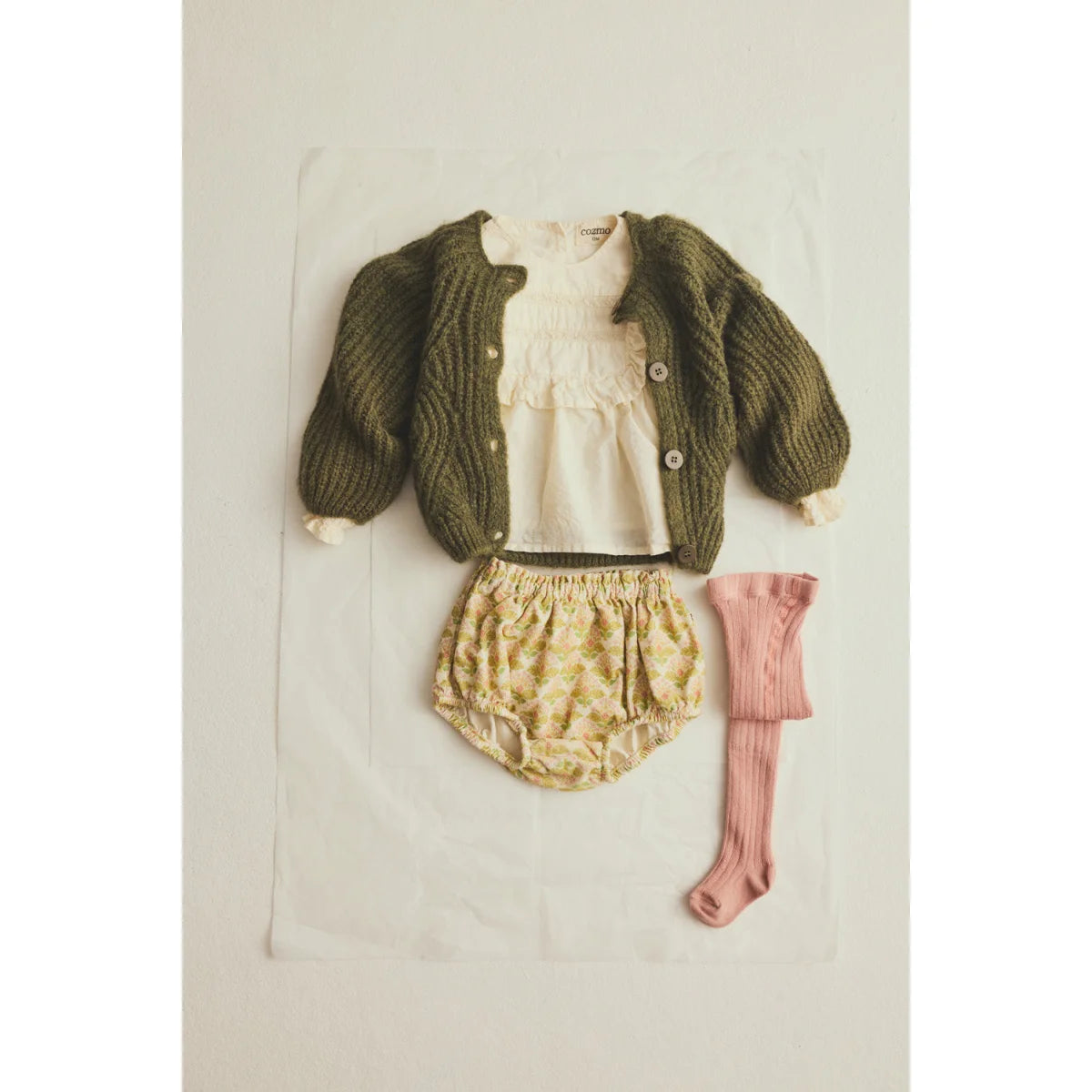 Cozmo Babystrickjacke India in Green im Perlmuster