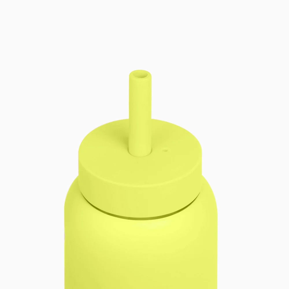 Gelbe Wasserflasche mit Trinkhalm und Deckel für den Mini Bottle Produktname