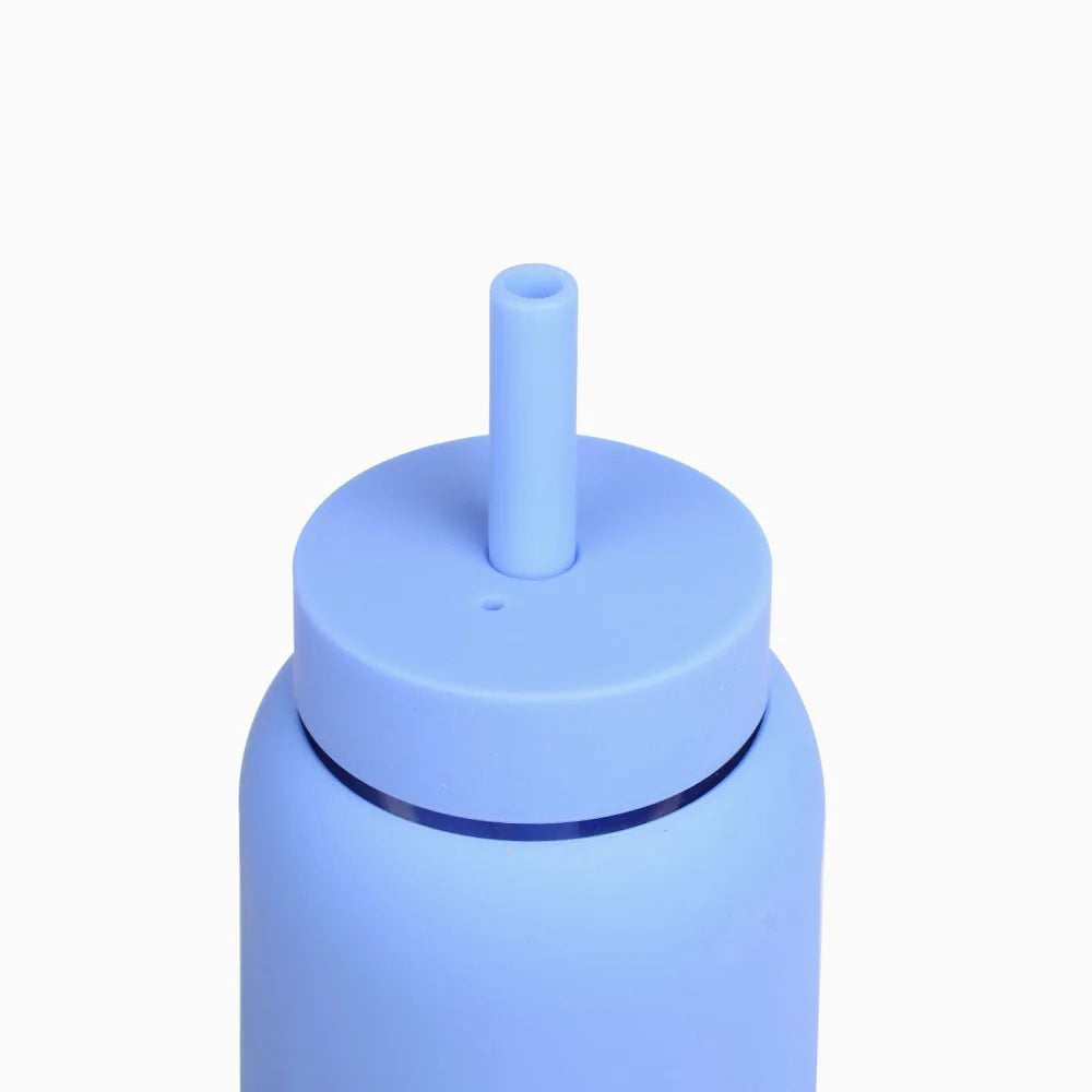 Blaue Wasserflasche mit Stroh und Deckel, Mini Bottle Produktansicht