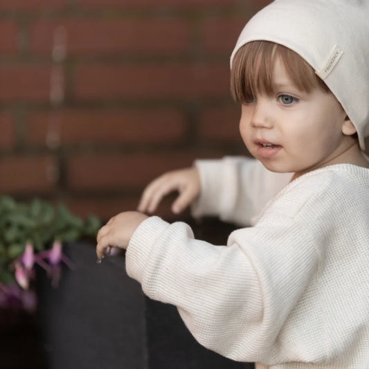 Cremeweißer Strickpullover Sweater Waffel Ecru mit Rippenstruktur und langen Ärmeln