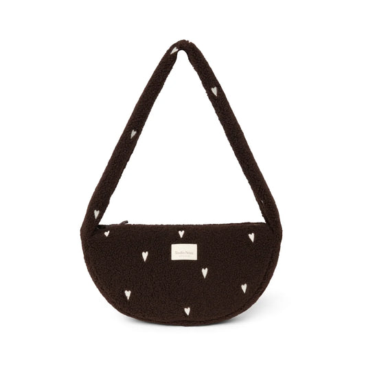 Studio Noos Teddy Mini Cross Body Bag in Chocolate Hearts mit Herzmuster