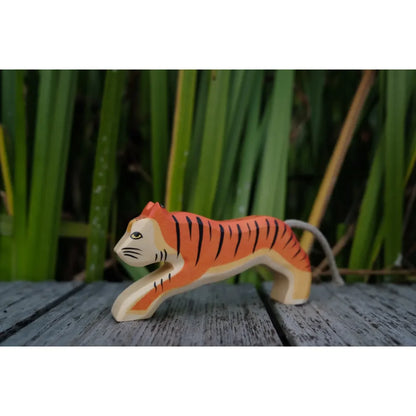 Holzspielzeug Tiger mit orange und schwarzen Streifen als Produktname Tiger