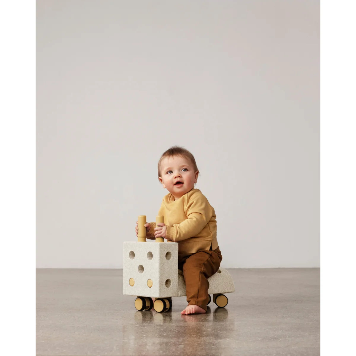 MODU Tiny Ride von der Seite