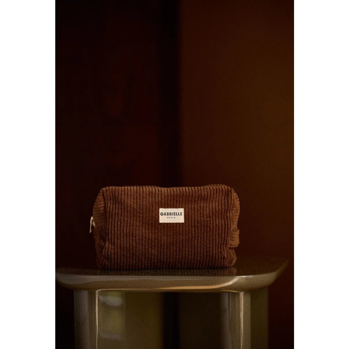 Gabrielle Paris Toilet Bag Velvet Camel, Kulturtasche aus Cordsamt in Camel