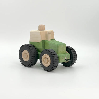 Holzspielzeug Traktor BERND, kindersicheres Bauernhofspielzeug in Naturholzoptik