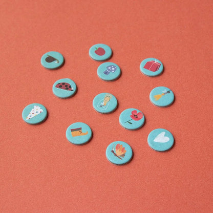 Bunte Teal-Kreise mit Früchten, Insekten und Blumen im Unicorn Tiny Puzzle