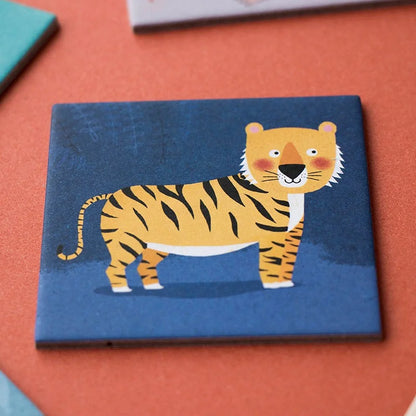 Charmantes orange-schwarz gestreiftes Tiger-Illustration auf quadratischem navyblauem Untersetzer aus Wild Animals Memory