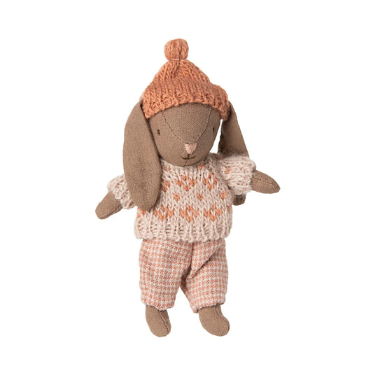 Teddybär Winterhase Micro Braun-Rosa in Strickoutfit und Mütze