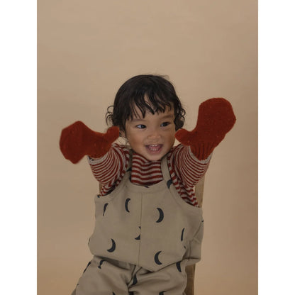 Organic Zoo Wool Handschuhe Paprika am Kind