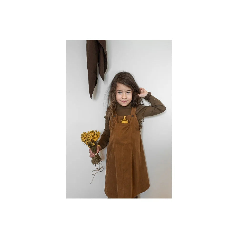 Braunes Cord-Kleid mit gelbem Blumenmuster und langen Ärmeln